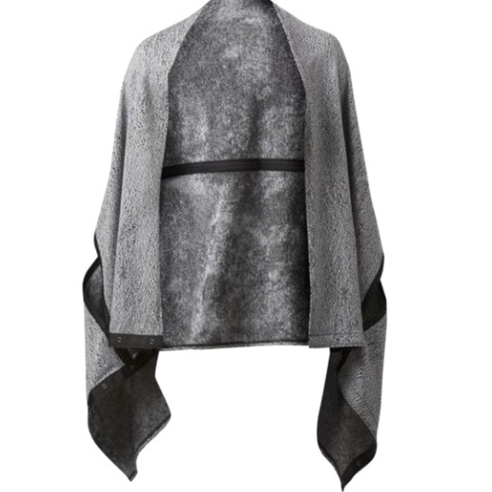 Lululemon Vinyasa Wrap Black and White